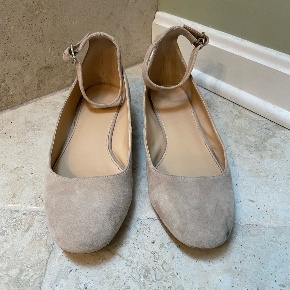 Vince Camuto Nude Flats